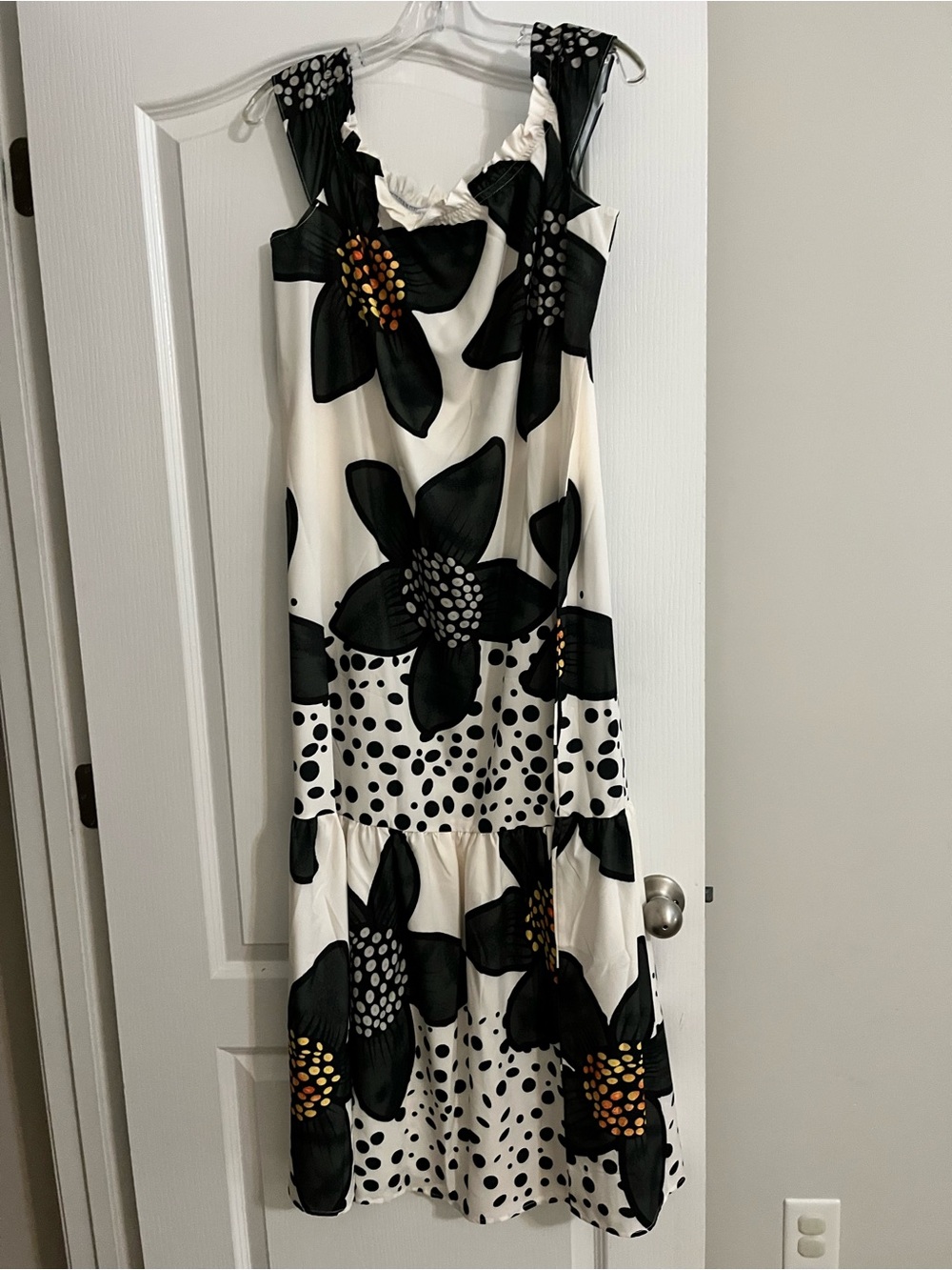Black & White Floral Sleeveless Maxi Dress